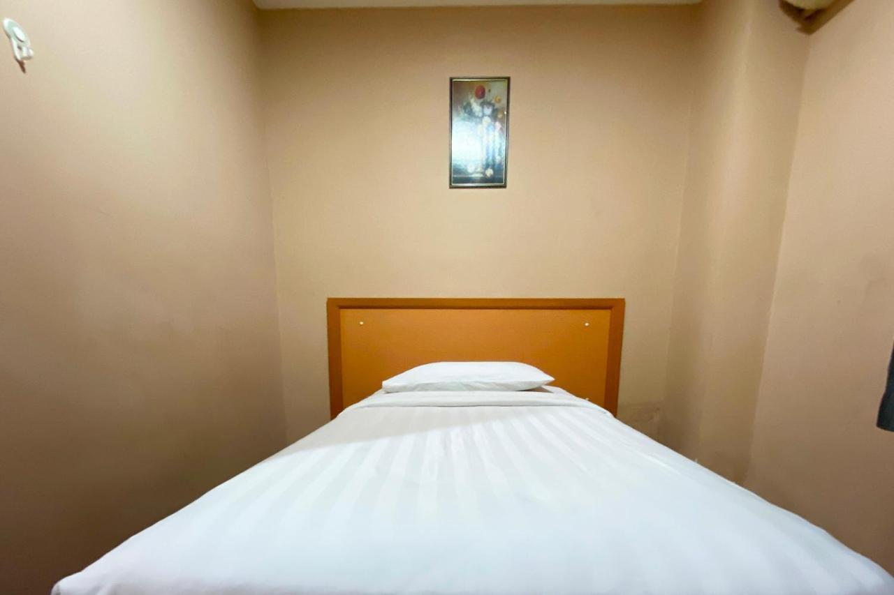 Oyo 90108 Hotel Kaya Kota Kinabalu Esterno foto